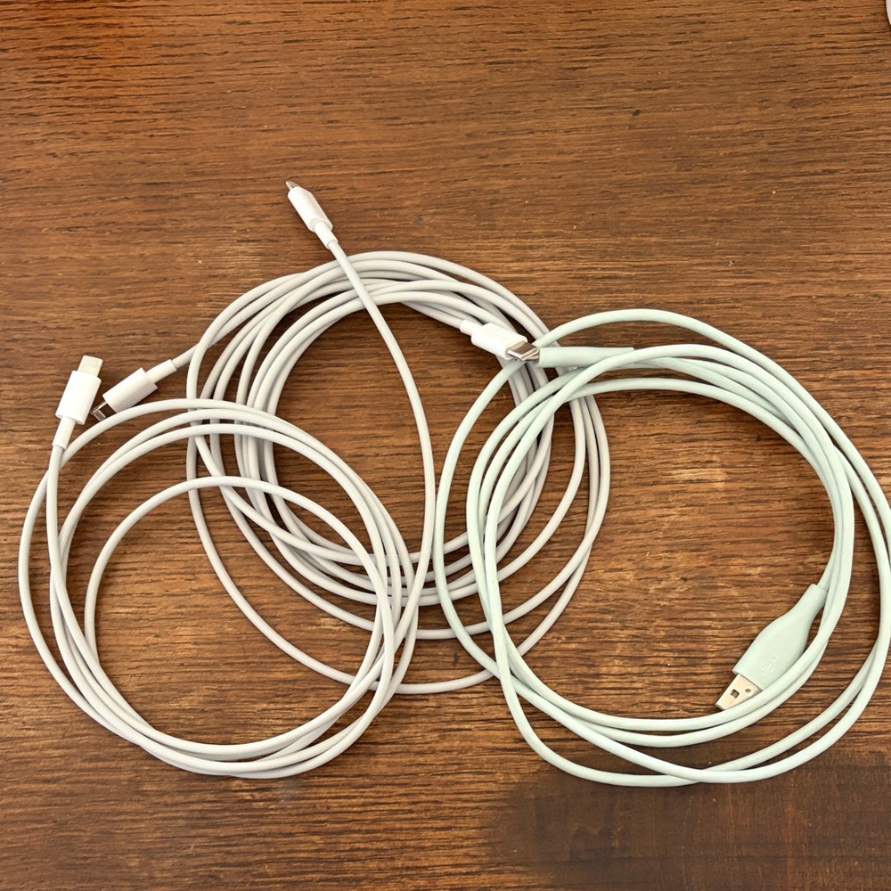 3 iPHONE CHARGERS